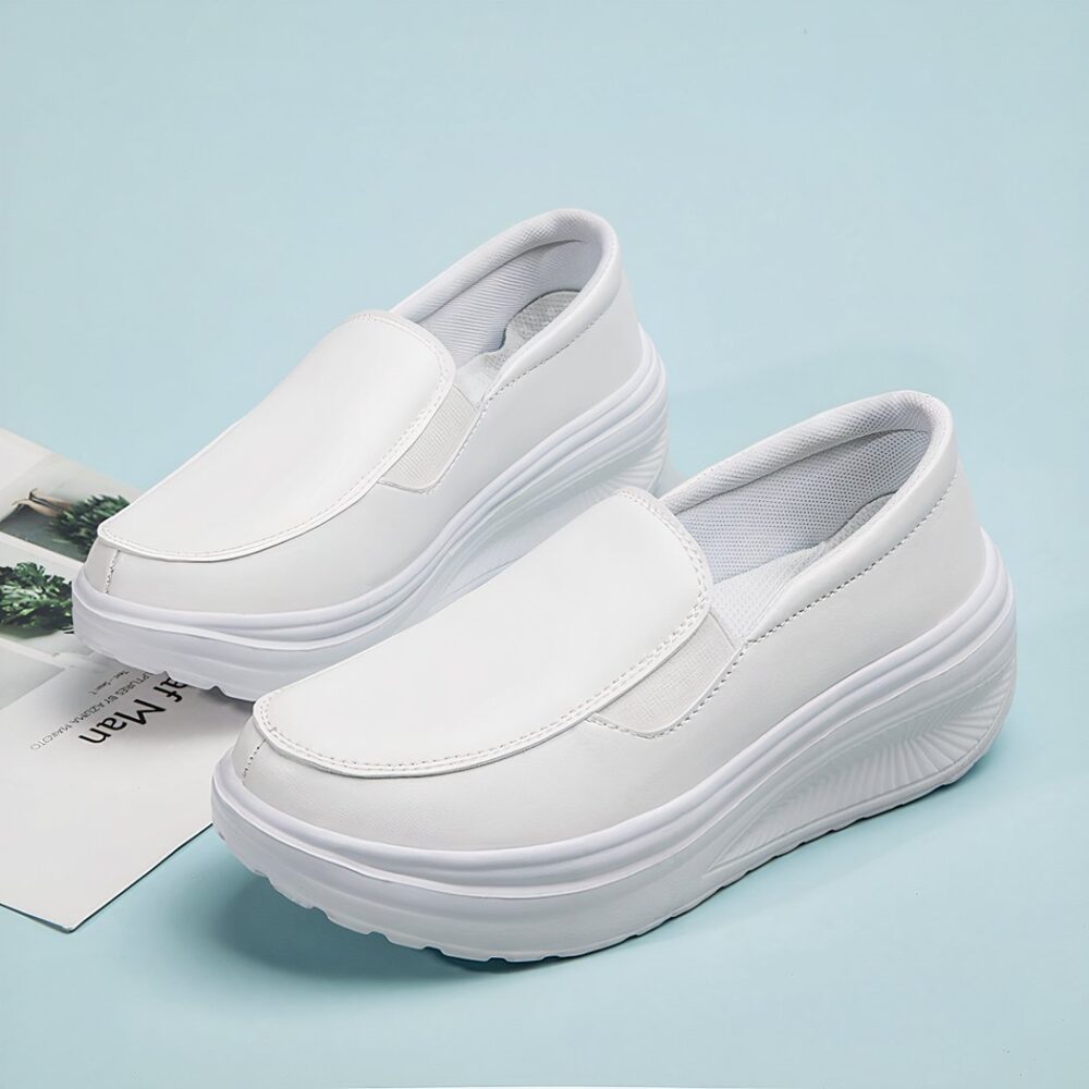 Orthopedic moccasins in imitation leather with platform - Image 8