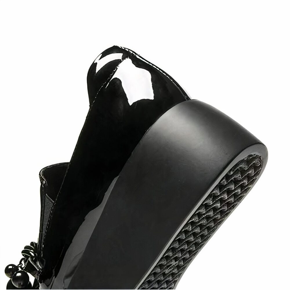 Patent platform loafers with decorative metal chain - Image 6