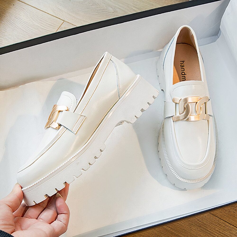 Sophisticated platform loafers for women - Image 4