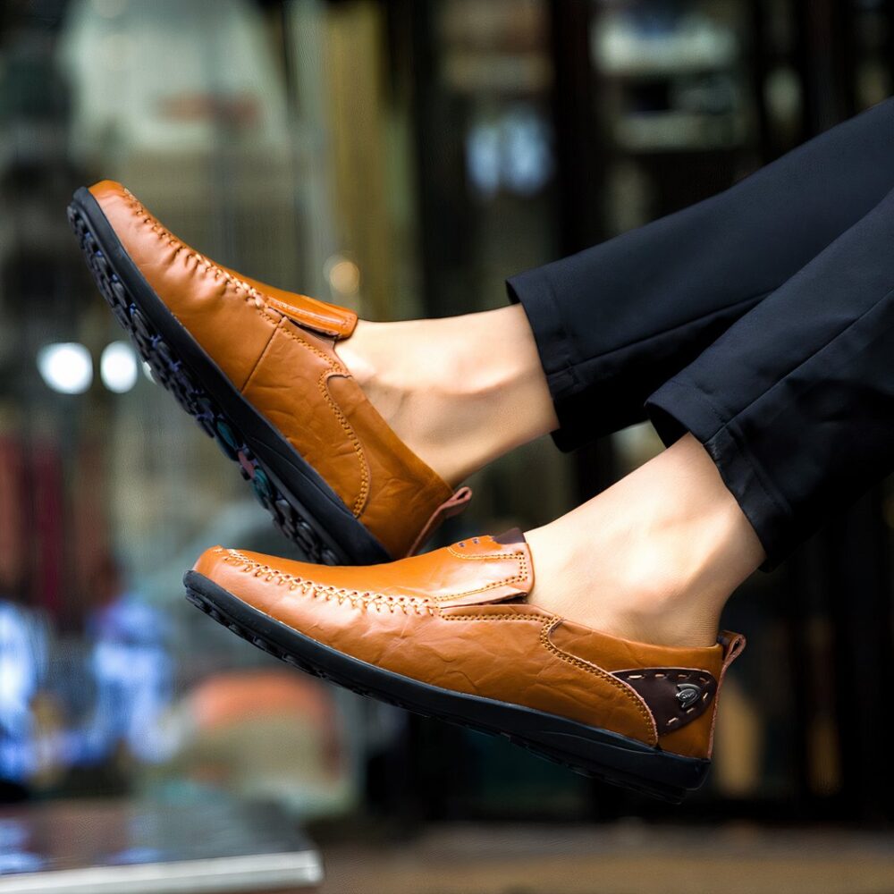 Sophisticated synthetic leather loafers for men - Image 2
