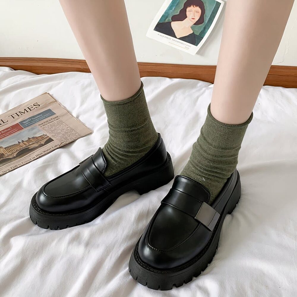 Women's black British platform loafers - Image 4