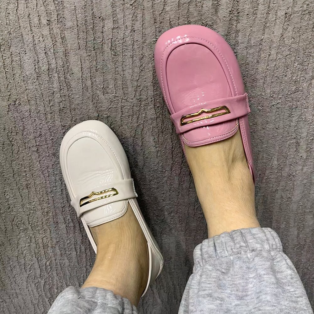 Women's round-toe patent leather loafers - Image 4