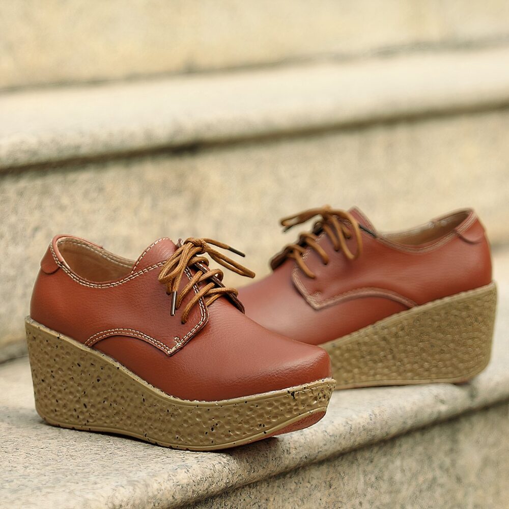 Women's synthetic leather wedge loafers - Image 2