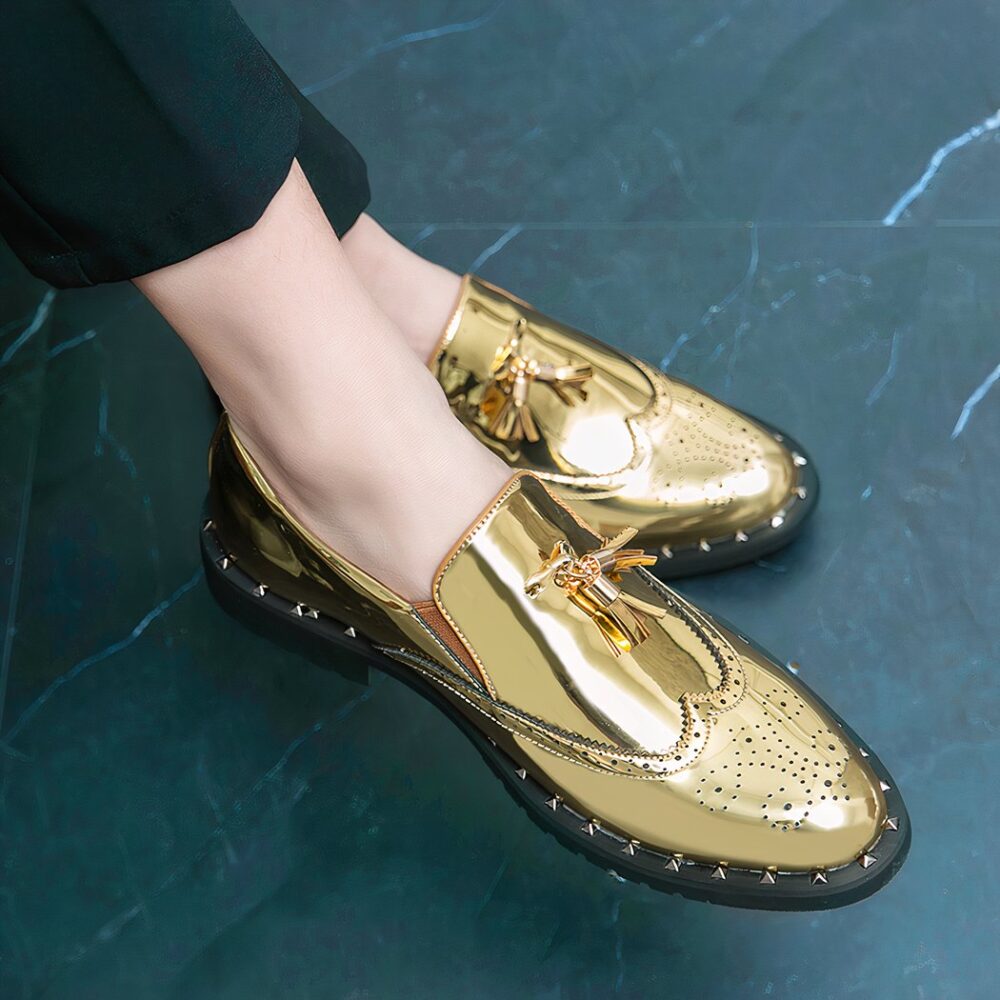Elegant golden loafers for men - Image 2