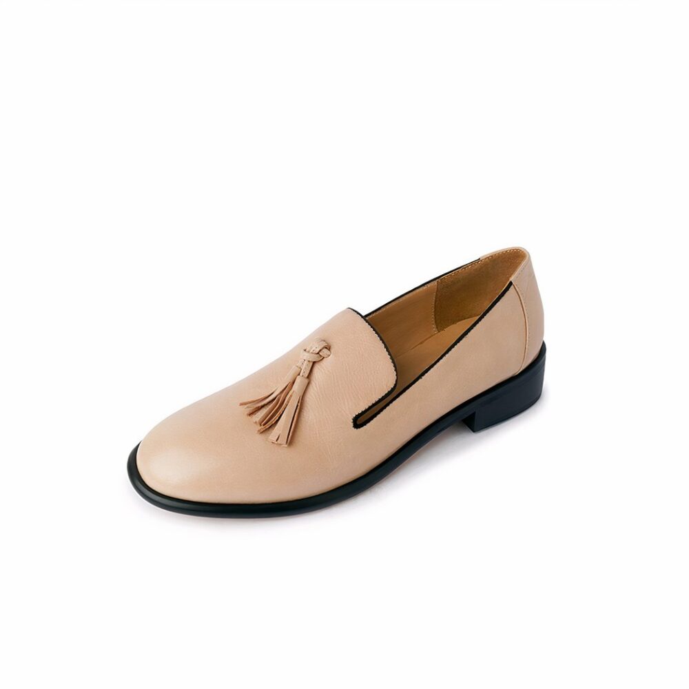 Genuine leather tassel loafers with round toe for women - Image 4