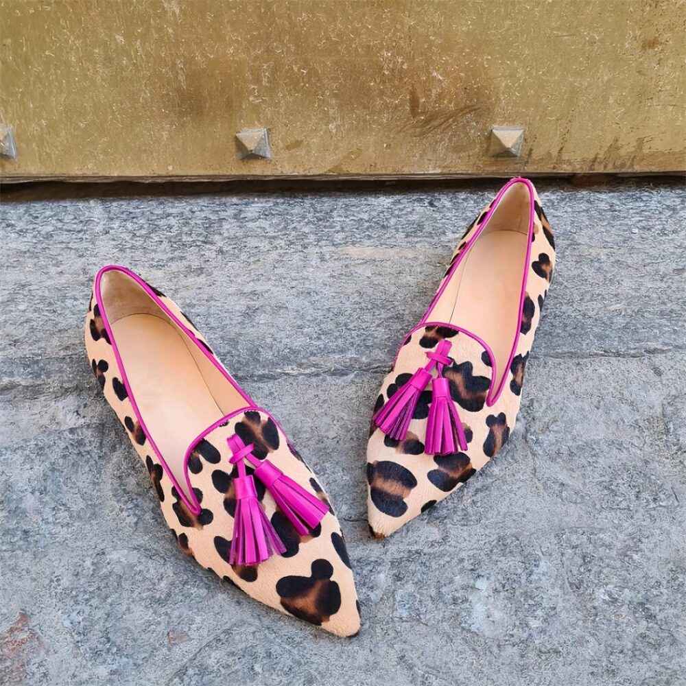 Pointed leopard print loafers with tassels for women - Image 2