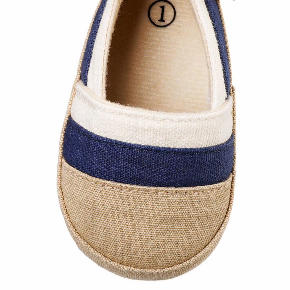 Summer moccasins in canvas with colored stripes for baby boys - Image 3
