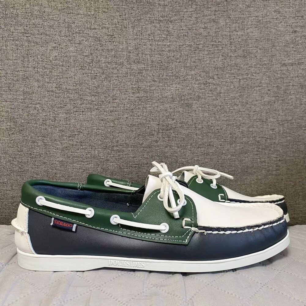 Trendy three-tone boat moccasins for men - Image 3