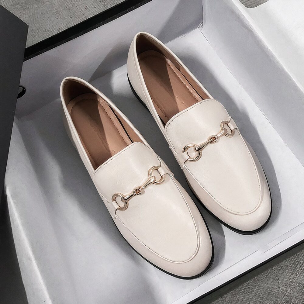 Women's moccasins in imitation leather with gold details - Image 4