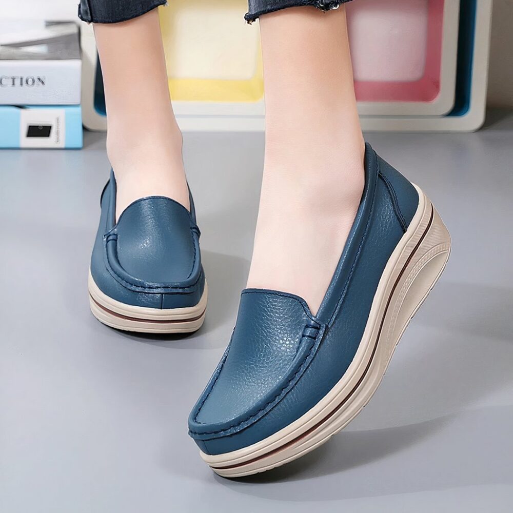 Women's platform loafers in synthetic leather - Image 4