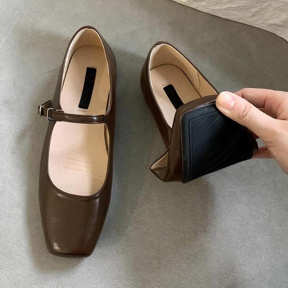 Trendy strappy Mary Jane ballerinas - Image 3