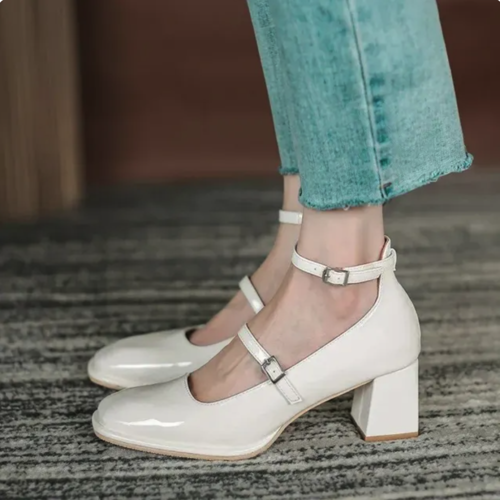 Patent Varnished Mary Jane shoes with heel for women - Image 3