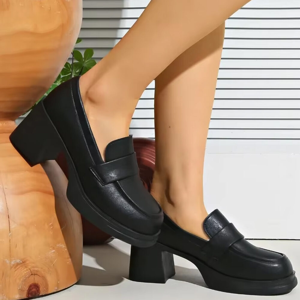Women’s synthetic leather heeled loafers - Image 4