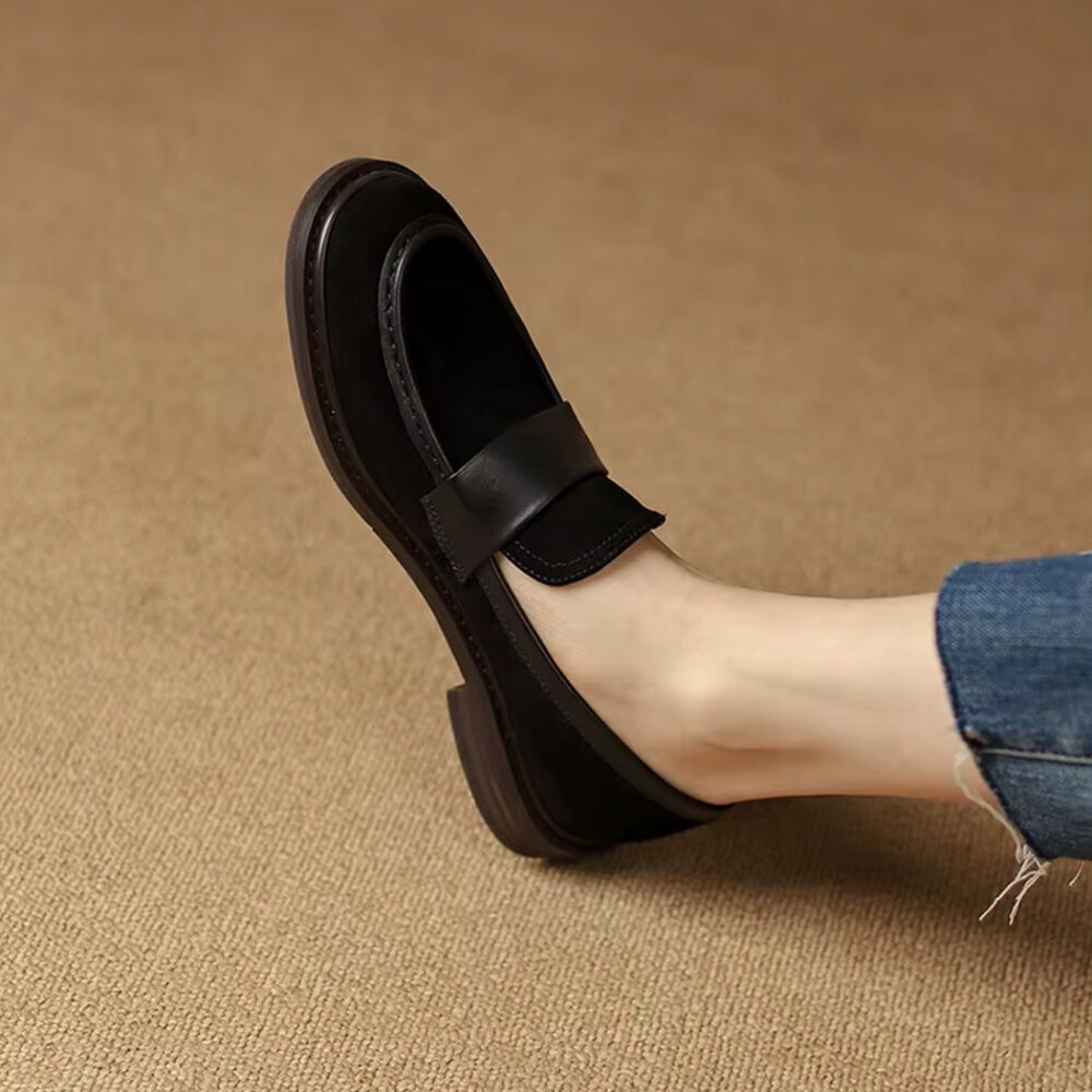 Elegant suede loafers for women - Image 4