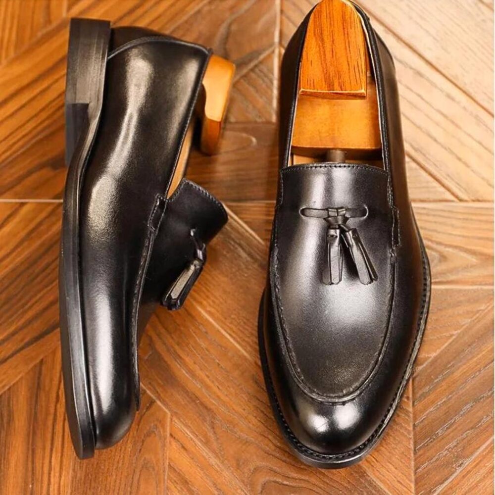 Genuine leather dress loafers with tassels for men - Image 4