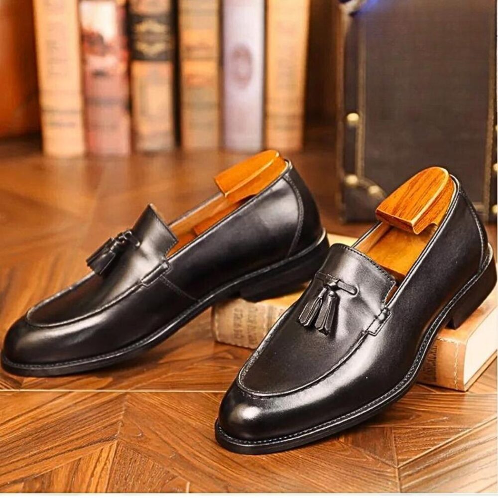 Genuine leather dress loafers with tassels for men - Image 3
