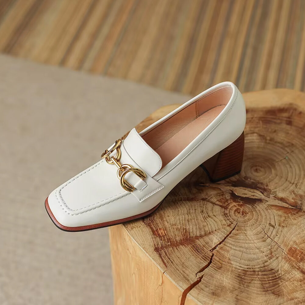 Vintage-style leather heeled loafers for women - Image 7
